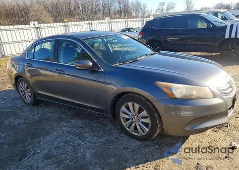 2011 Honda Accord Ex z USA, uszkodzony, nr VIN 1HGCP2F72BA113407